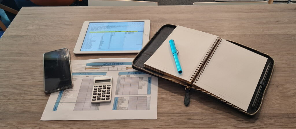 Ordnung in Familienfinanzen - Freebie finanz orga planung familienfinanzen 4